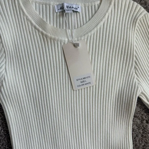 Brand new white dress - Picture 2 of 3